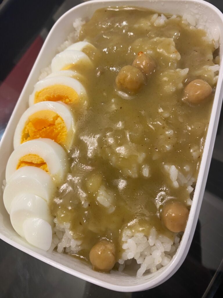 アジアングルメ紀行　グリーンカレー ダイソー レトルト感少なめで美味しい！